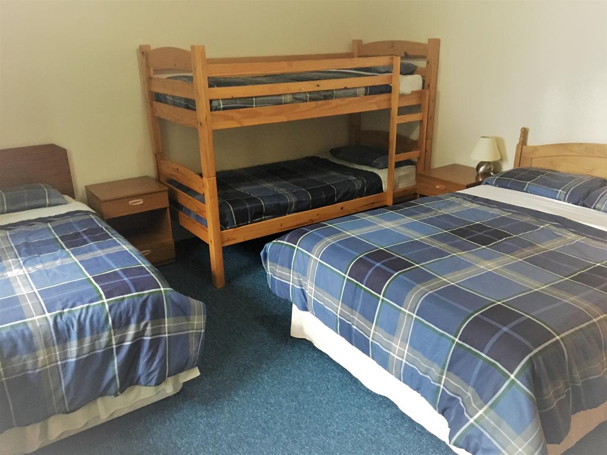 Nant-Y-Ffin Hotel Llandissilio Kültér fotó